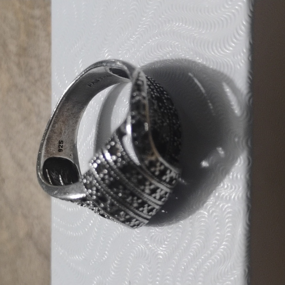 Sterling Silver Marcasite Ring Size 9 - Picture 4 of 12